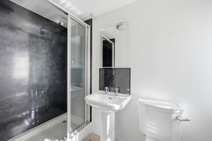 En Suite- click for photo gallery